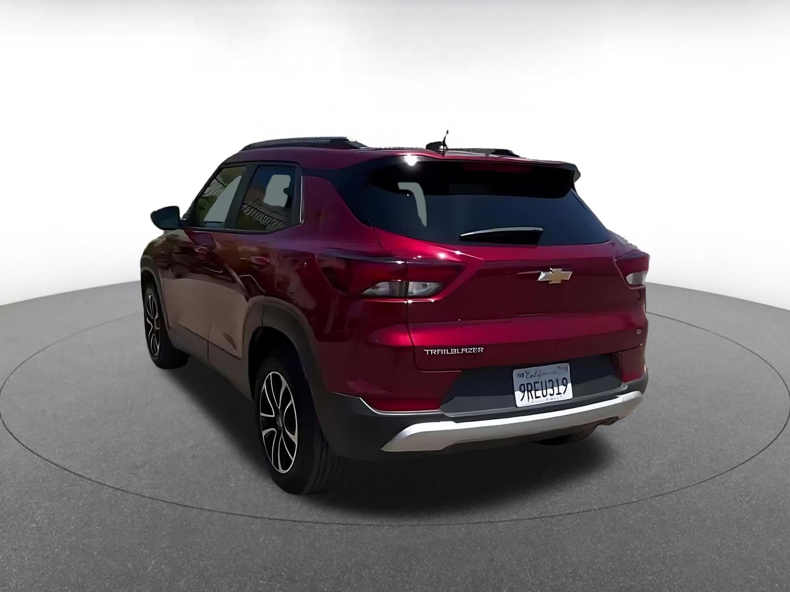 Thumbnail: 2025 Chevrolet TrailBlazer - 9