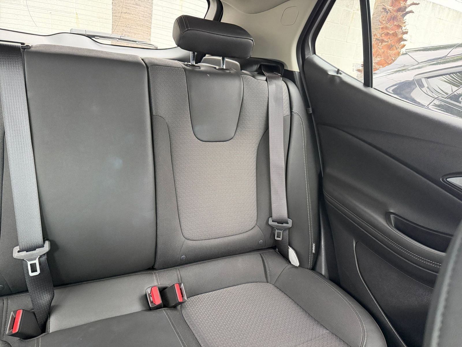 Thumbnail: 2025 Buick Encore GX - 35