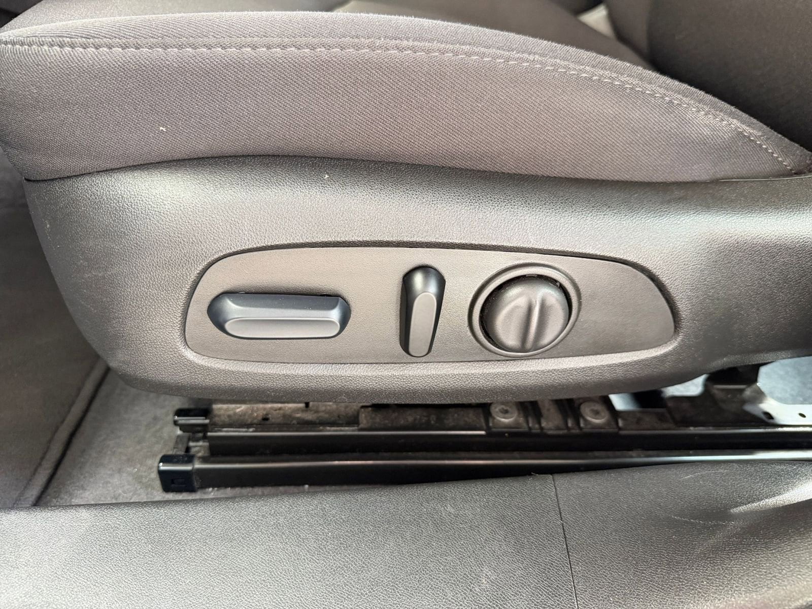 Thumbnail: 2023 Chevrolet Malibu - 23