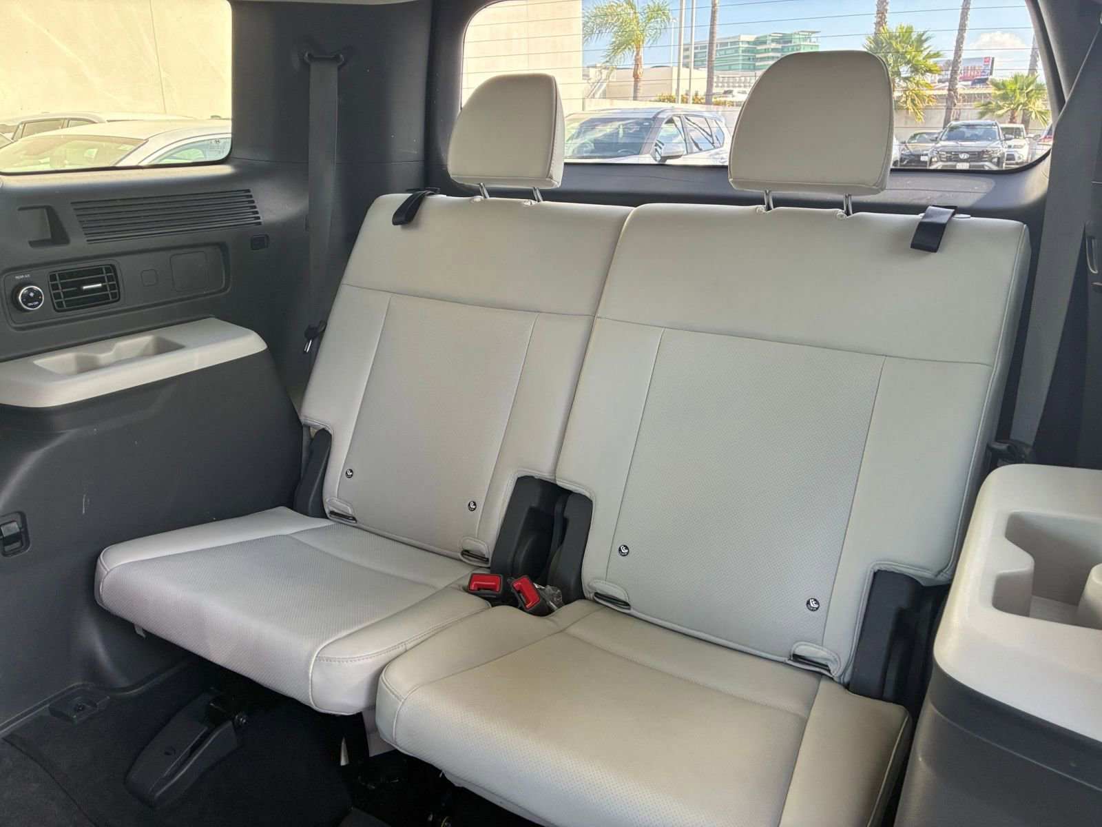 Thumbnail: 2025 Hyundai Santa Fe - 32