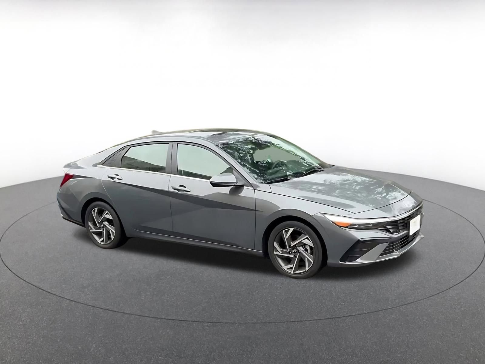 Thumbnail: 2025 Hyundai Elantra - 2