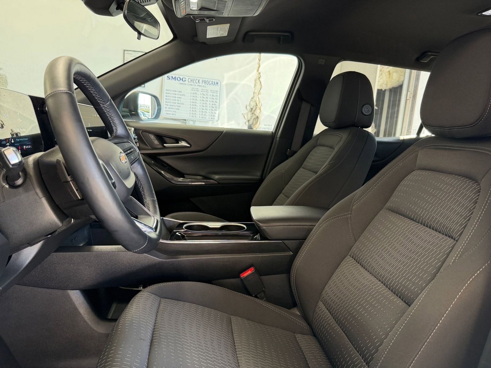 Thumbnail: 2025 Chevrolet Equinox - 25