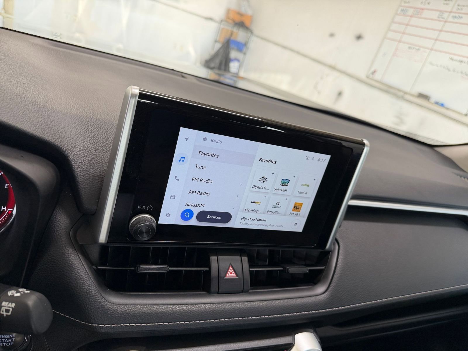 Thumbnail: 2025 Toyota RAV4 - 21