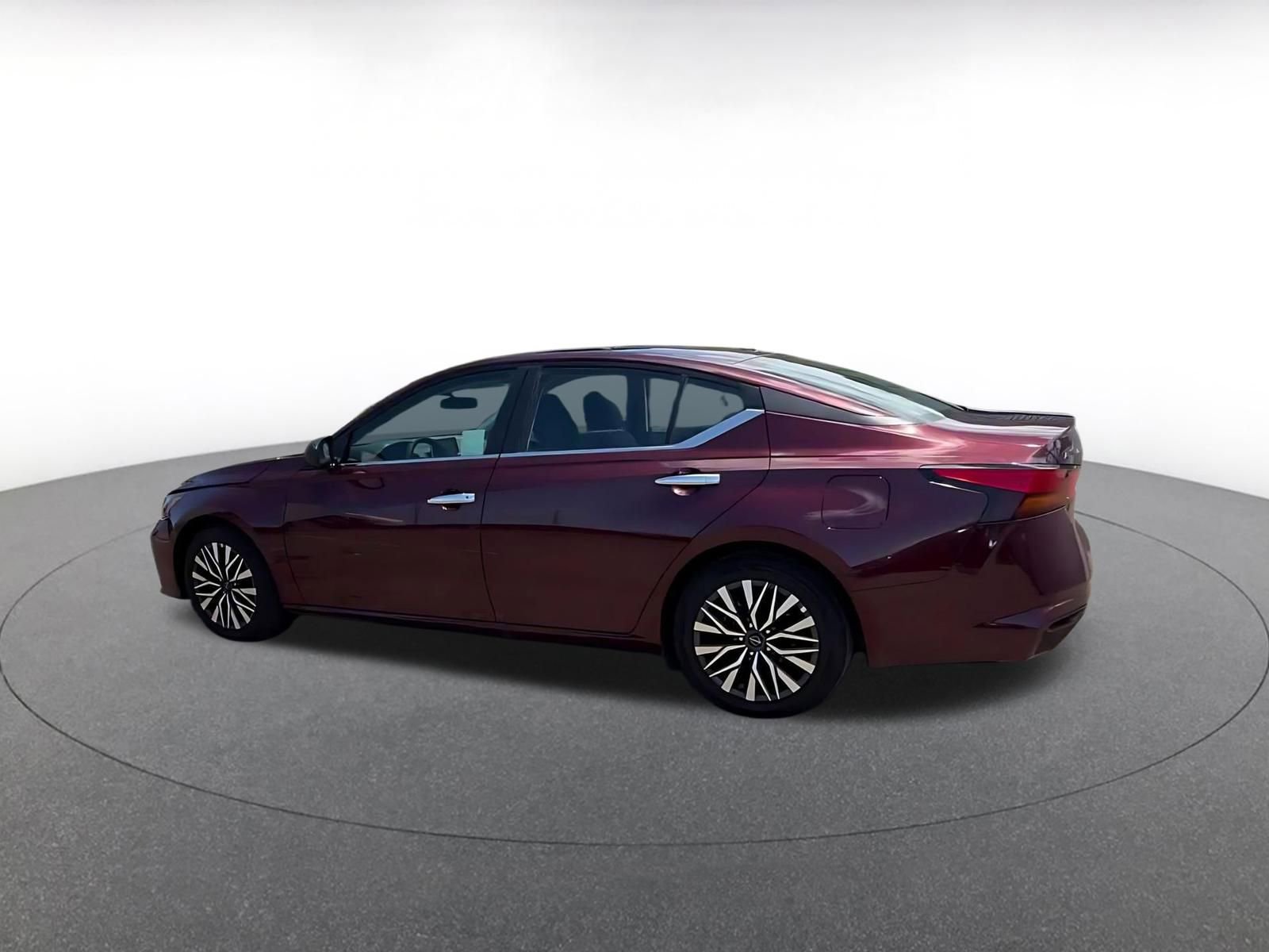 Thumbnail: 2025 Nissan Altima - 4
