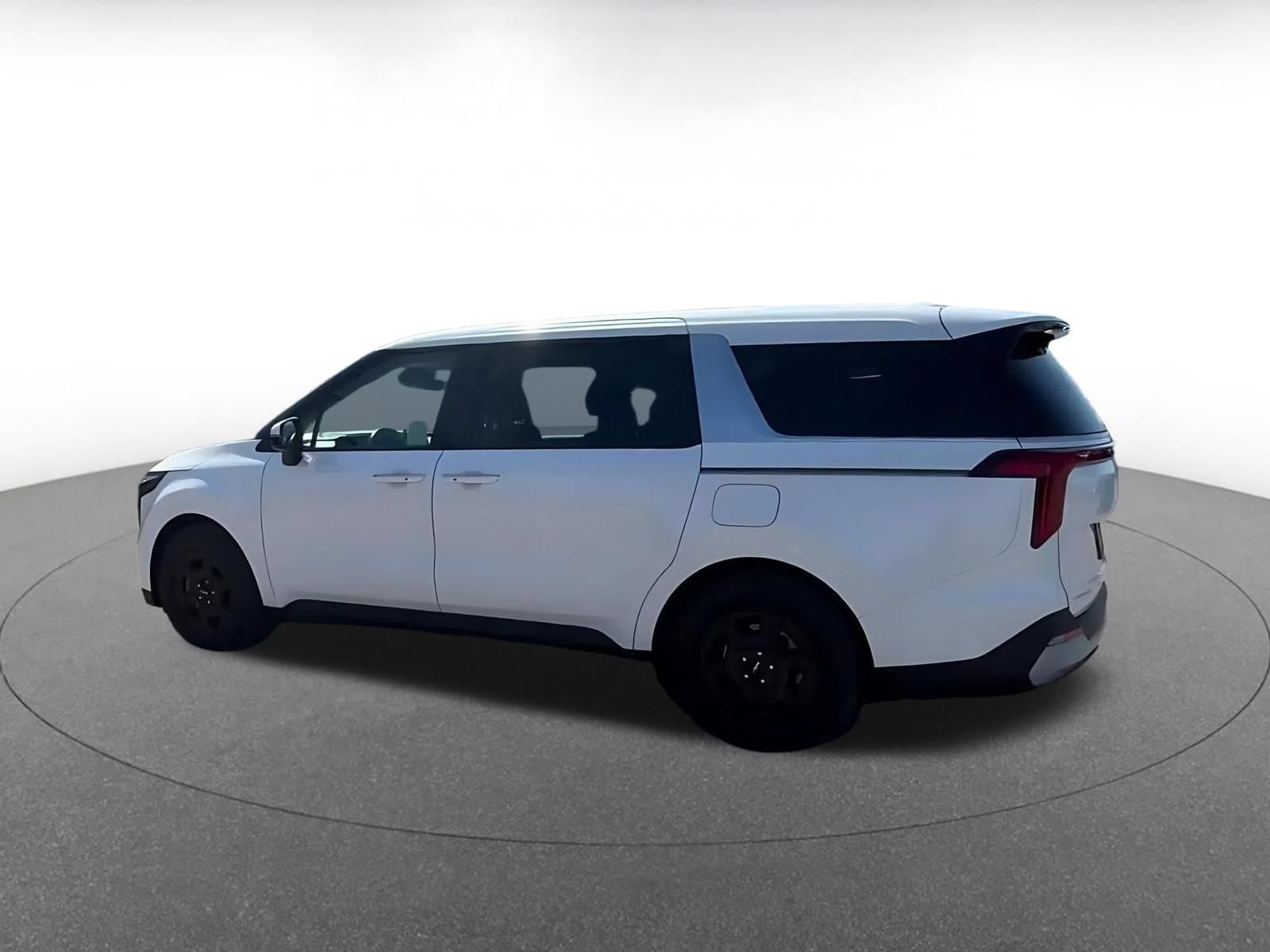 Thumbnail: 2026 Kia Carnival - 9
