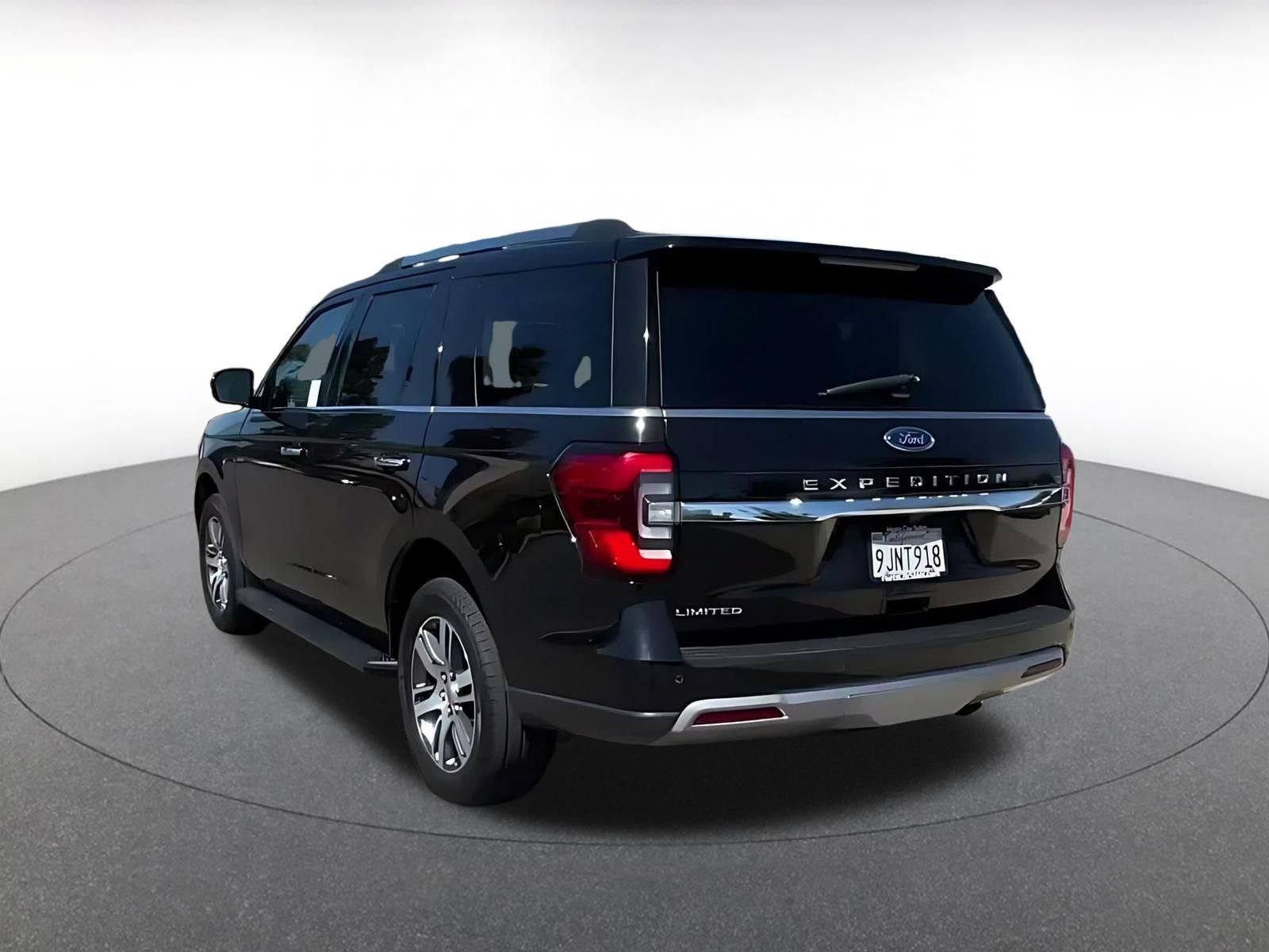 Thumbnail: 2024 Ford Expedition - 9