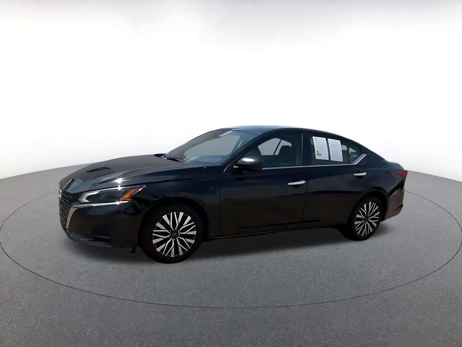 Thumbnail: 2025 Nissan Altima - 8