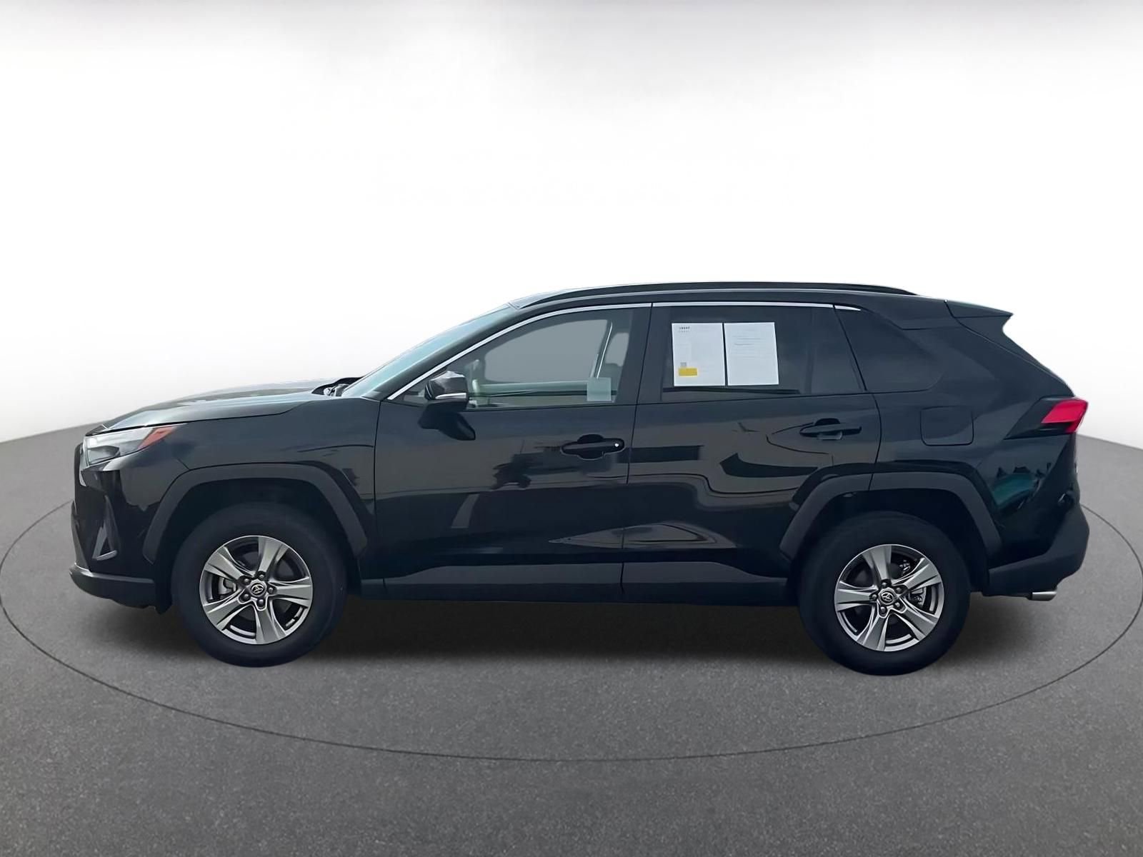 Thumbnail: 2025 Toyota RAV4 - 9