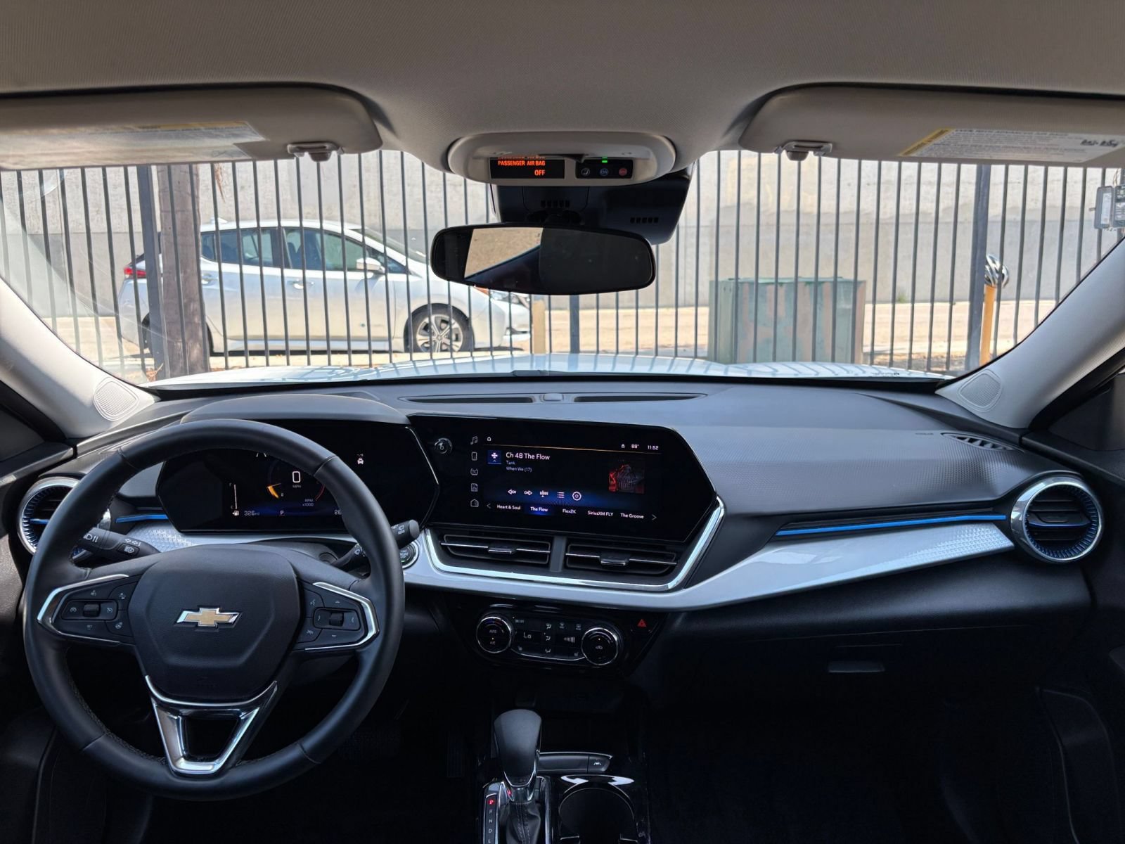 Thumbnail: 2025 Chevrolet Trax - 31