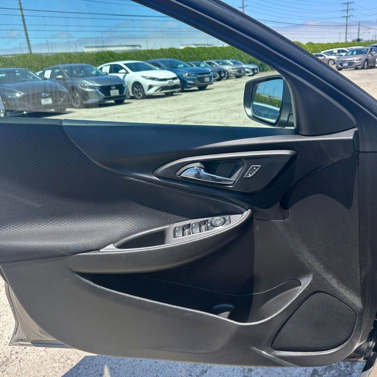 Thumbnail: 2023 Chevrolet Malibu - 20