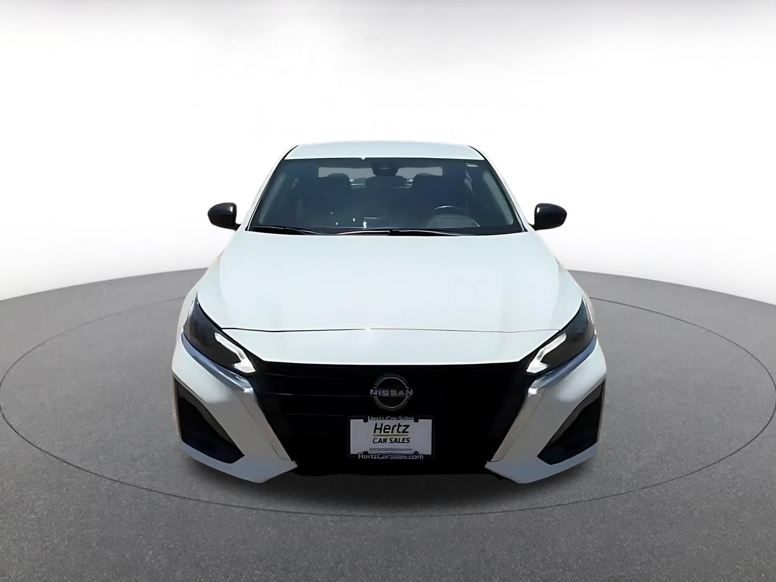Thumbnail: 2025 Nissan Altima - 4