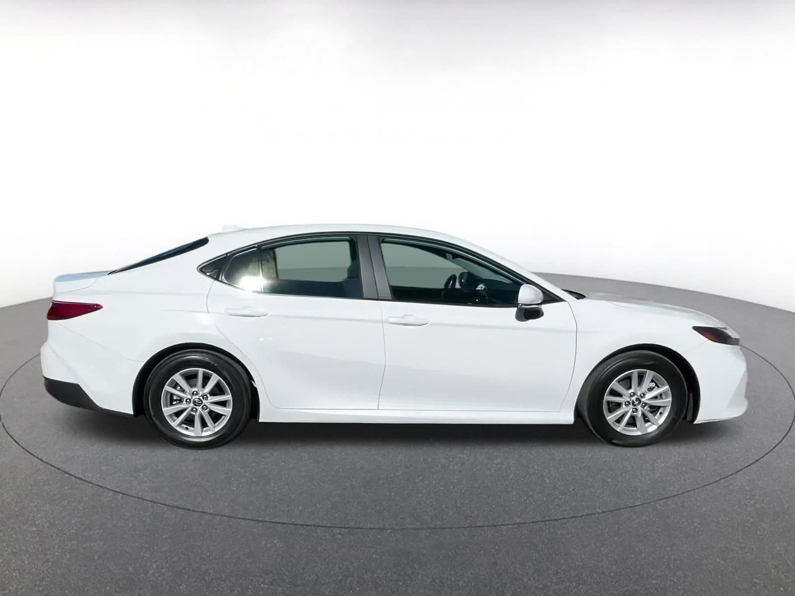 Thumbnail: 2025 Toyota Camry - 15