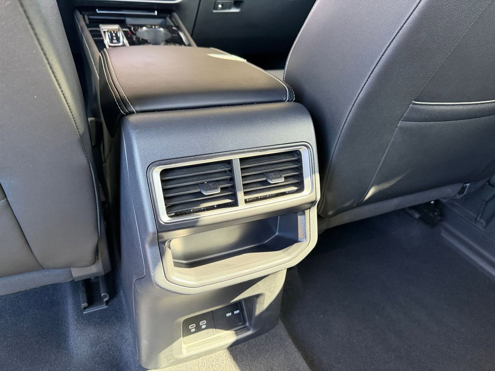 Thumbnail: 2025 Volkswagen Atlas - 24