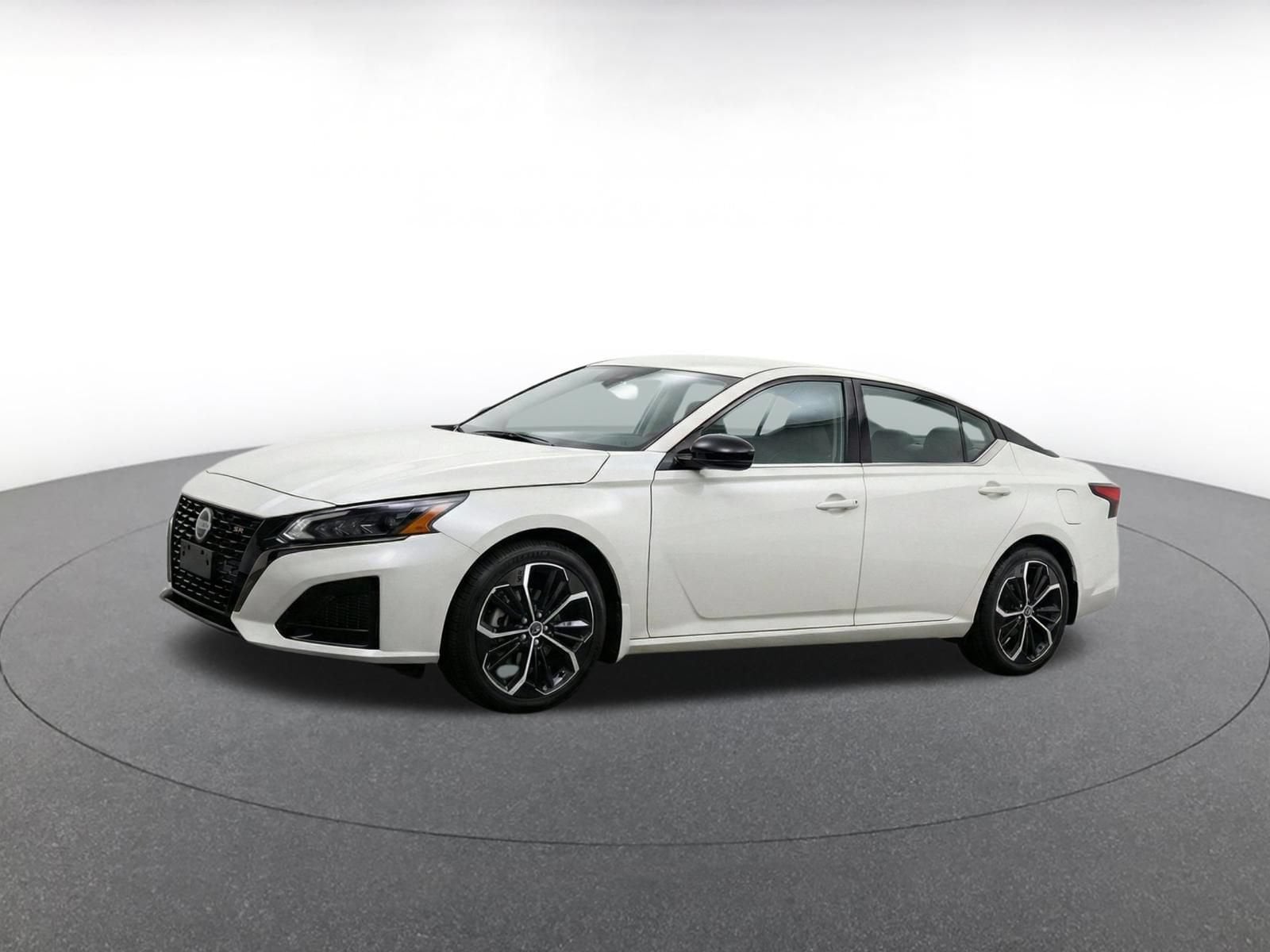 Thumbnail: 2025 Nissan Altima - 3
