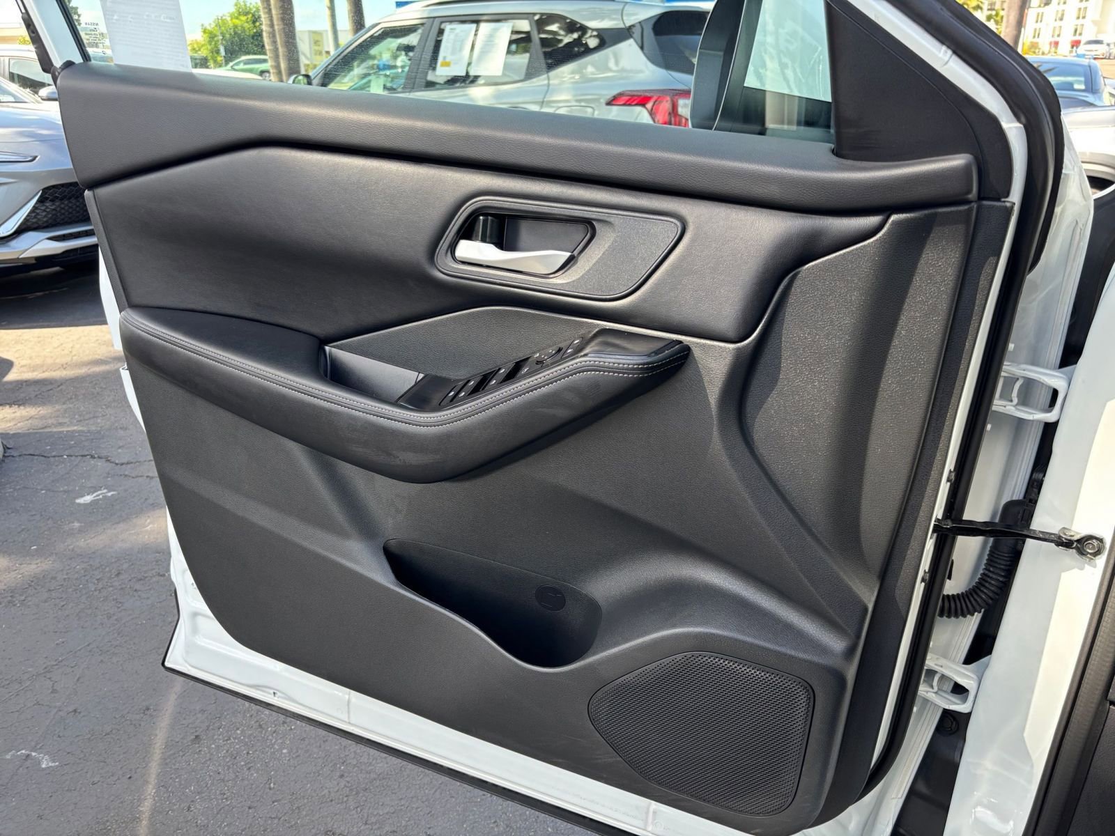 Thumbnail: 2025 Nissan Rogue - 18