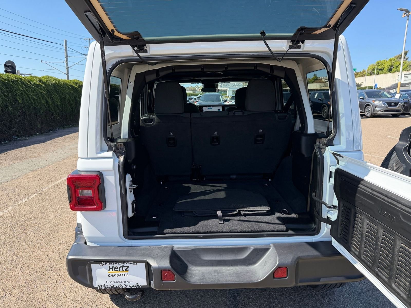 Thumbnail: 2025 Jeep Wrangler - 30