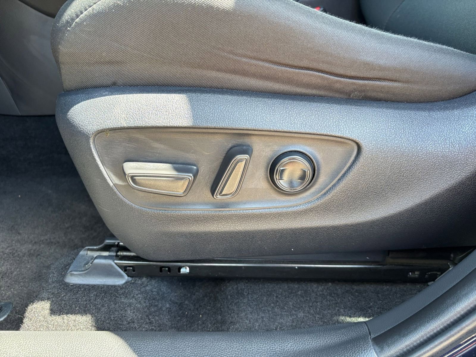 Thumbnail: 2024 Toyota RAV4 - 22