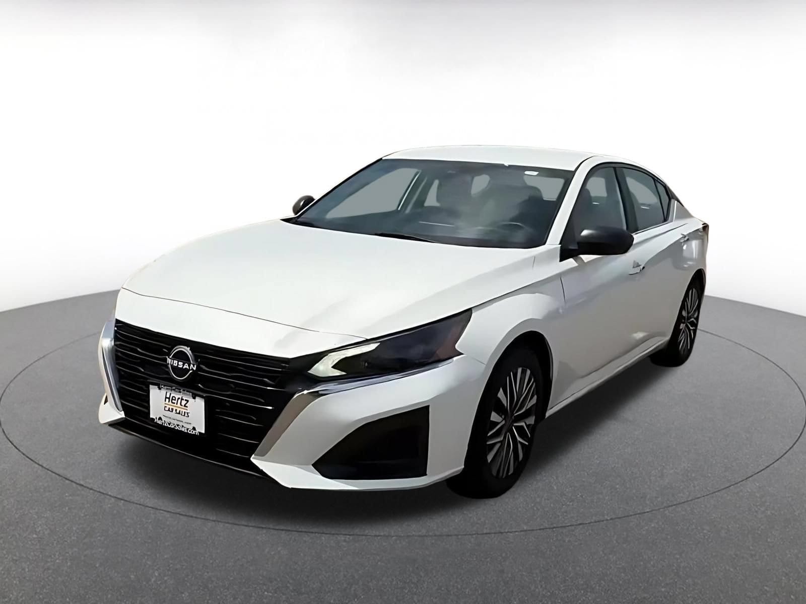 Thumbnail: 2025 Nissan Altima - 5