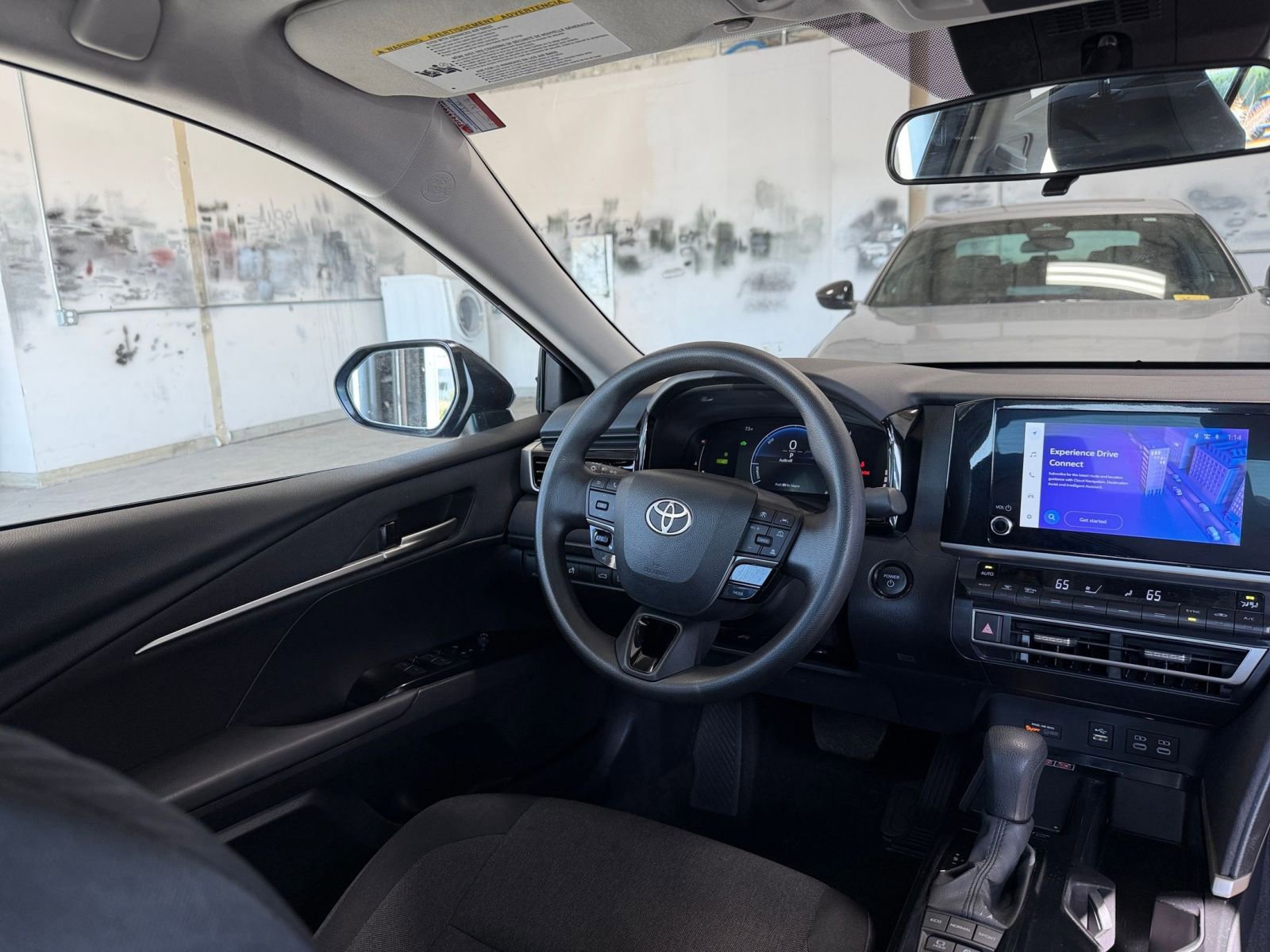 Thumbnail: 2025 Toyota Camry - 33