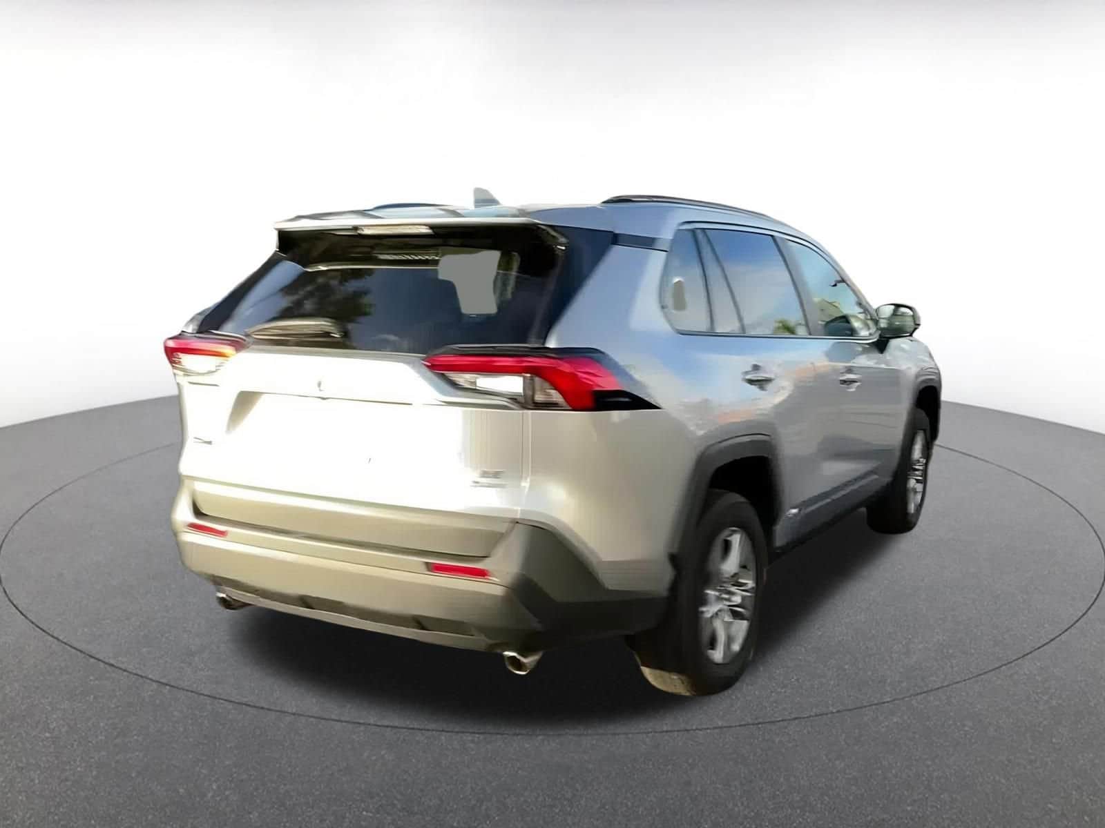 Thumbnail: 2025 Toyota RAV4 - 14