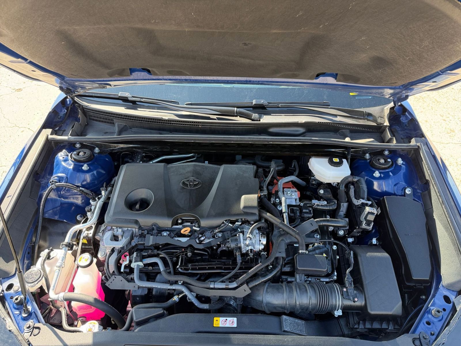 Thumbnail: 2025 Toyota Camry - 31