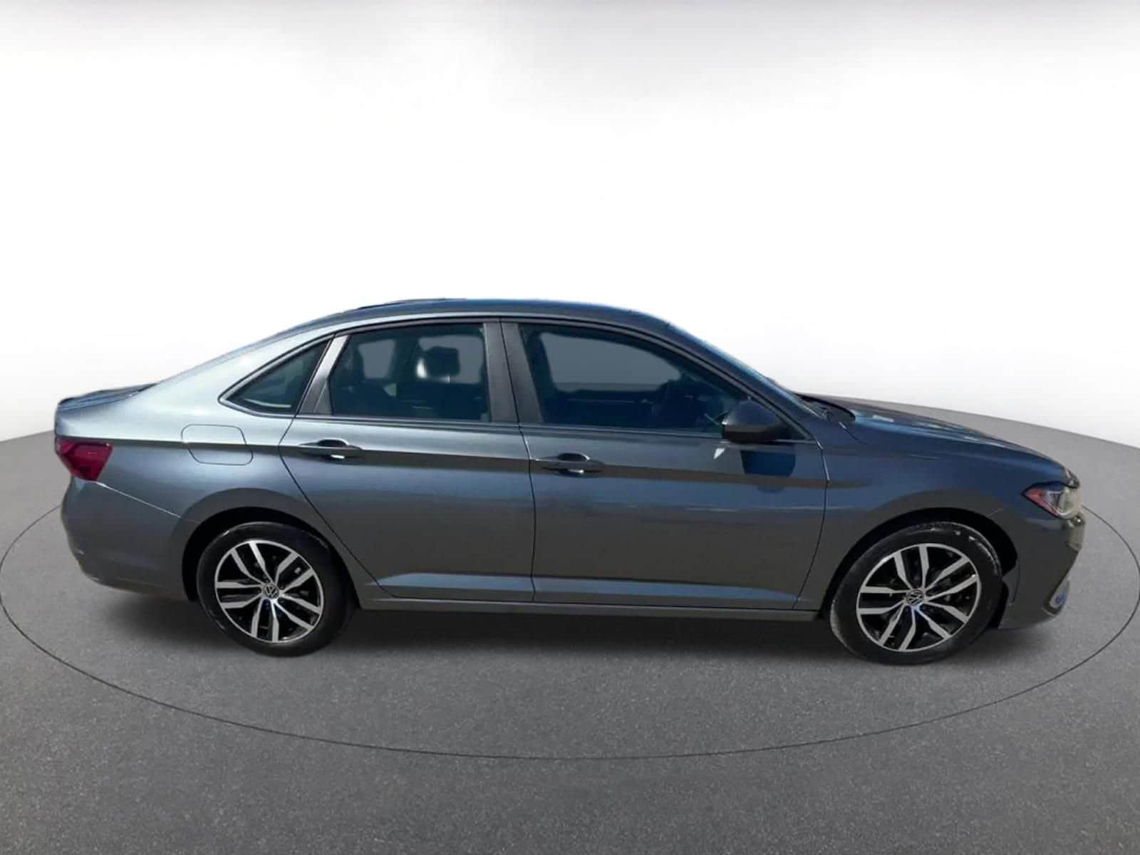 Thumbnail: 2025 Volkswagen Jetta - 16