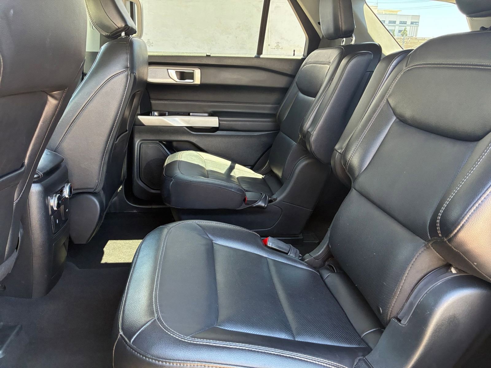 Thumbnail: 2023 Ford Explorer - 29