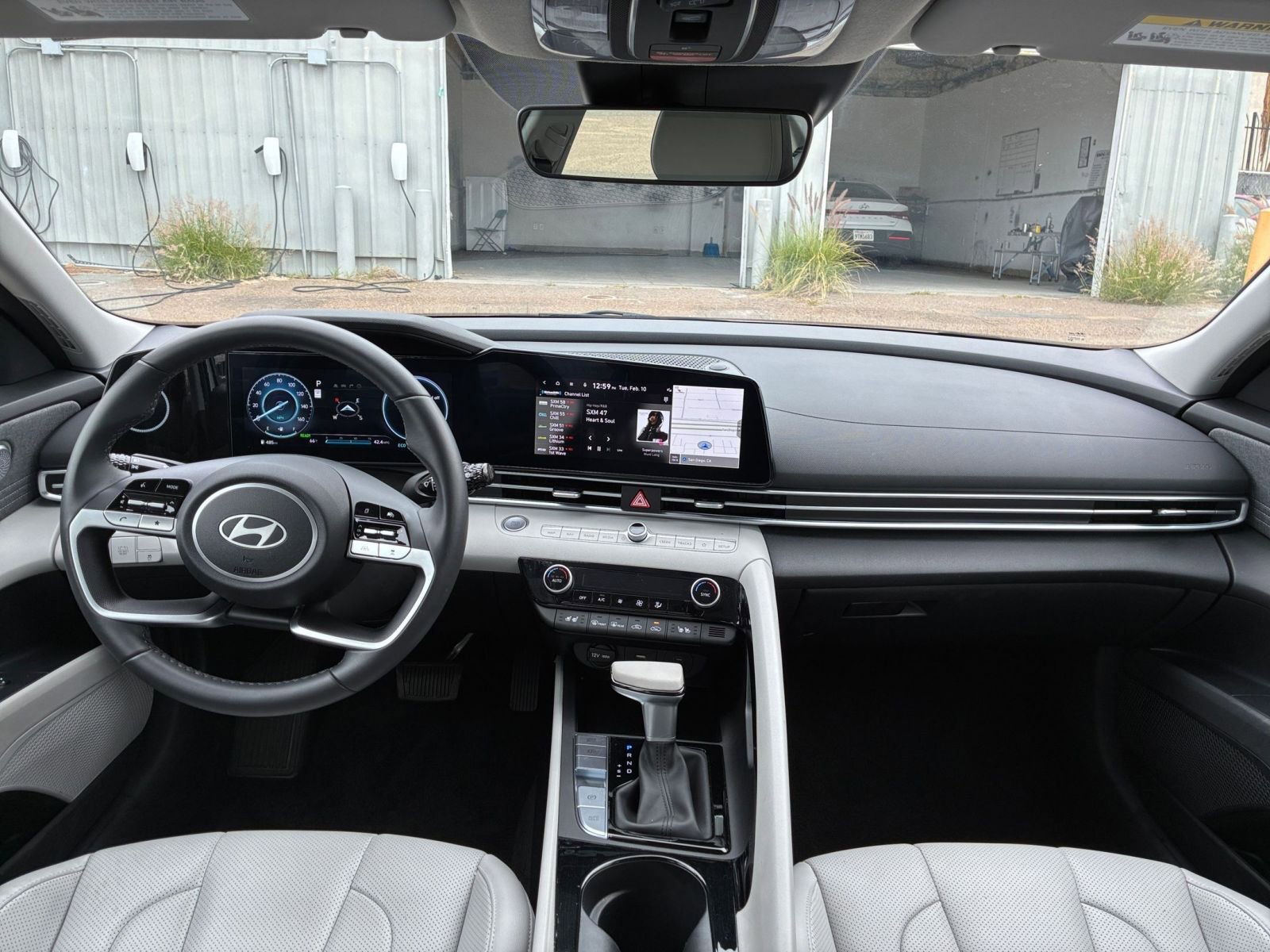 Thumbnail: 2025 Hyundai Elantra - 35