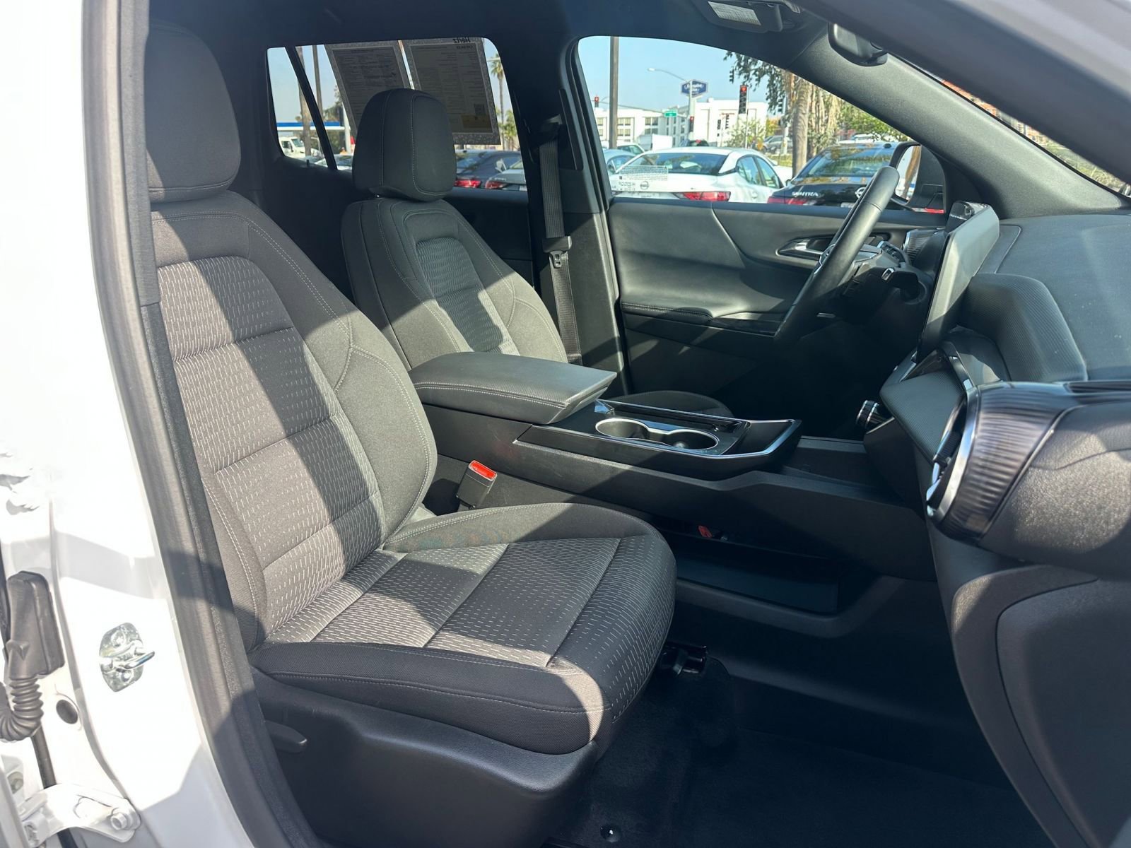 Thumbnail: 2025 Chevrolet Equinox - 35