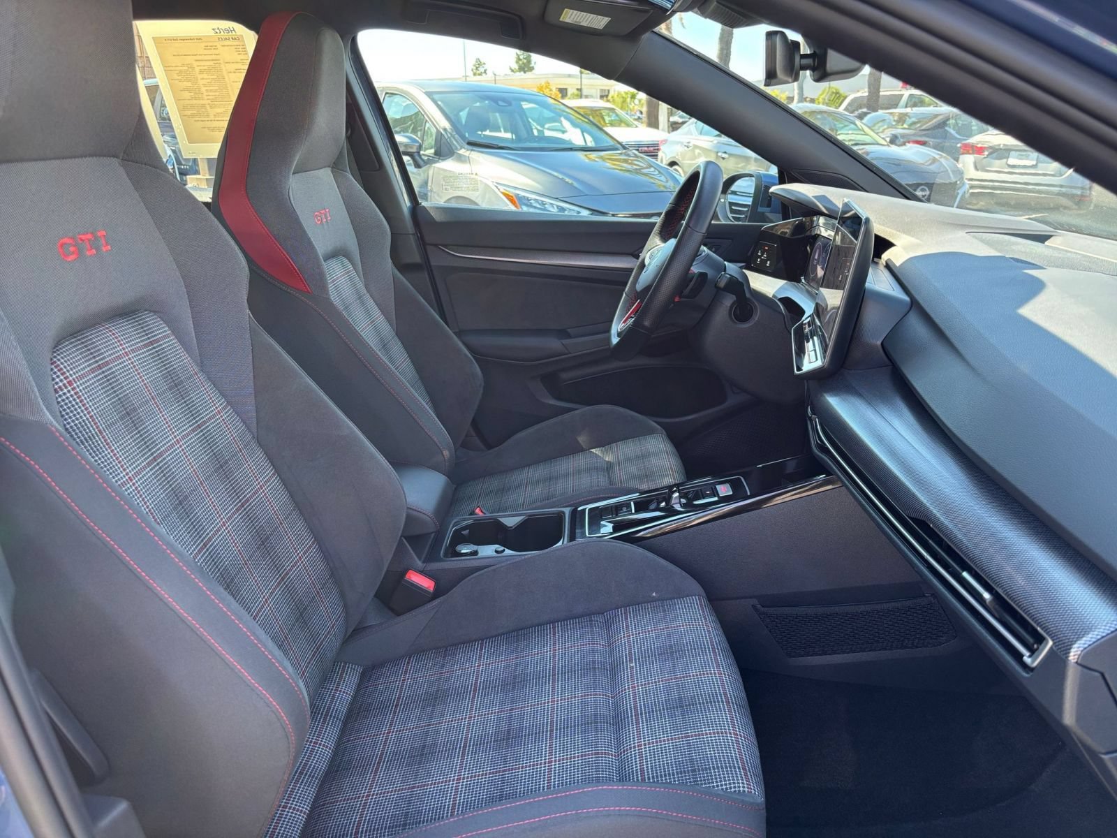 Thumbnail: 2026 Volkswagen Golf - 32
