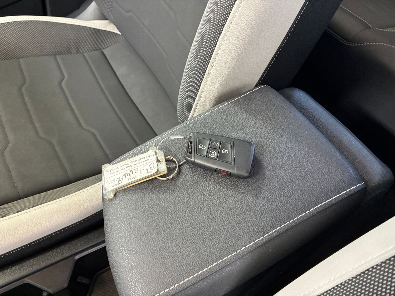 Thumbnail: 2025 Volkswagen Taos - 21