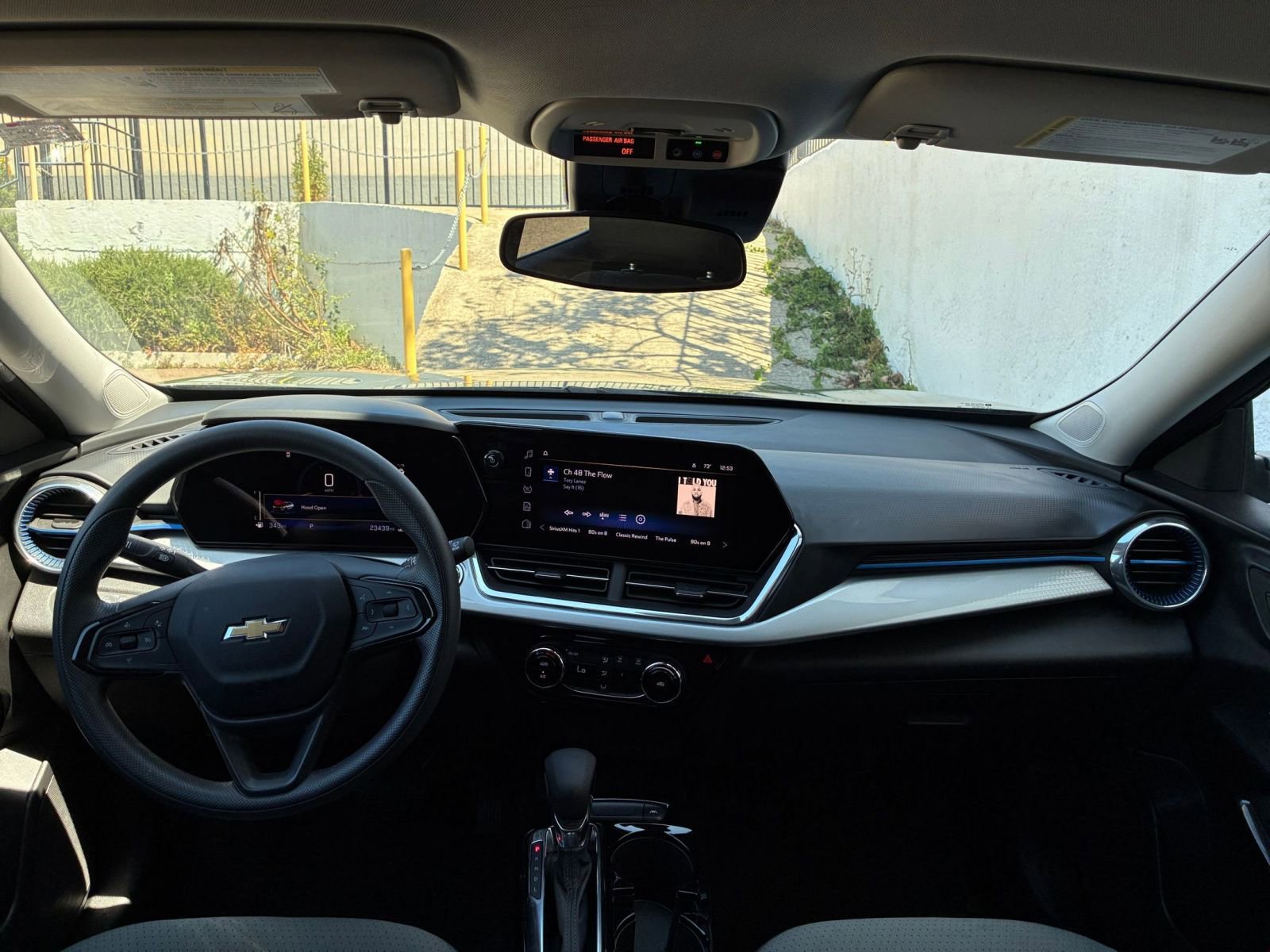 Thumbnail: 2025 Chevrolet Trax - 32