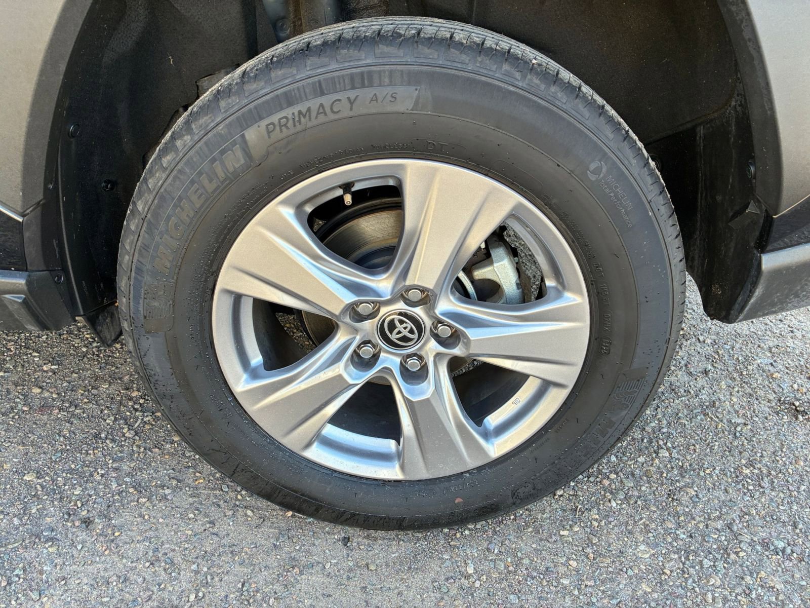 Thumbnail: 2025 Toyota RAV4 - 32