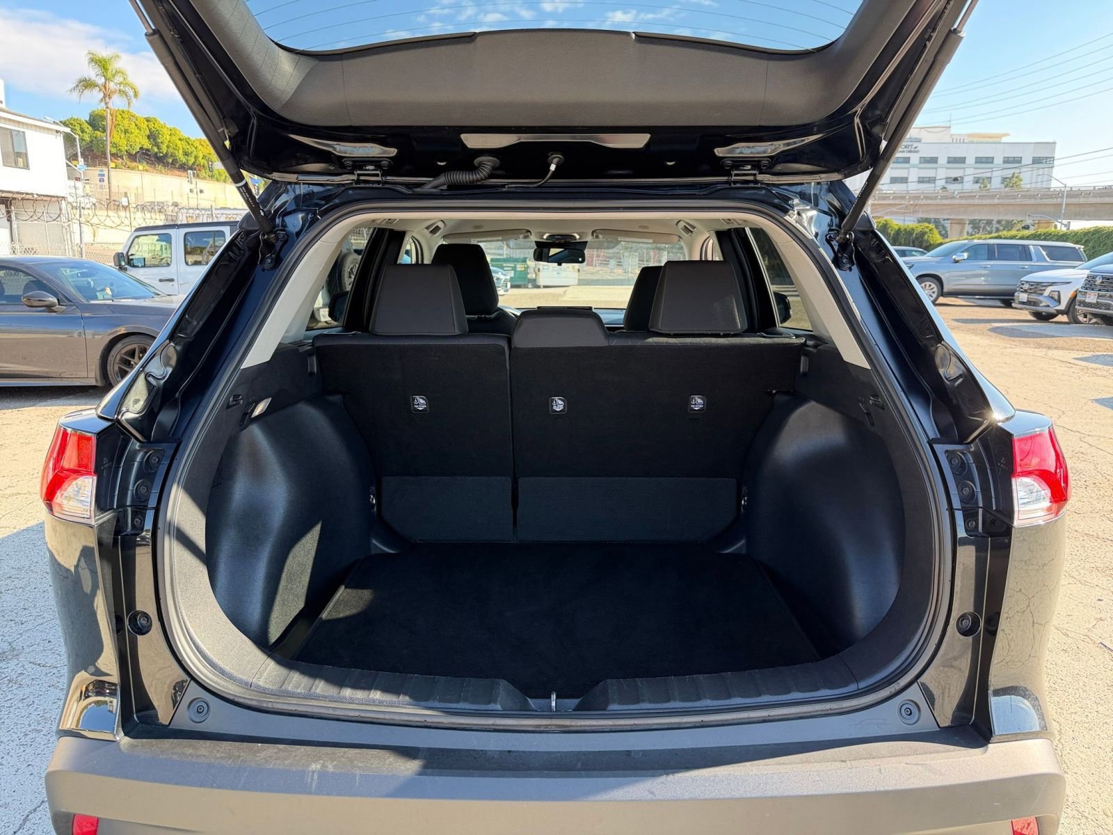 Thumbnail: 2025 Toyota Corolla Cross - 30