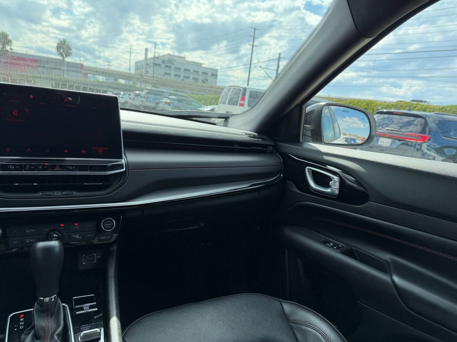 Thumbnail: 2025 Jeep Compass - 34