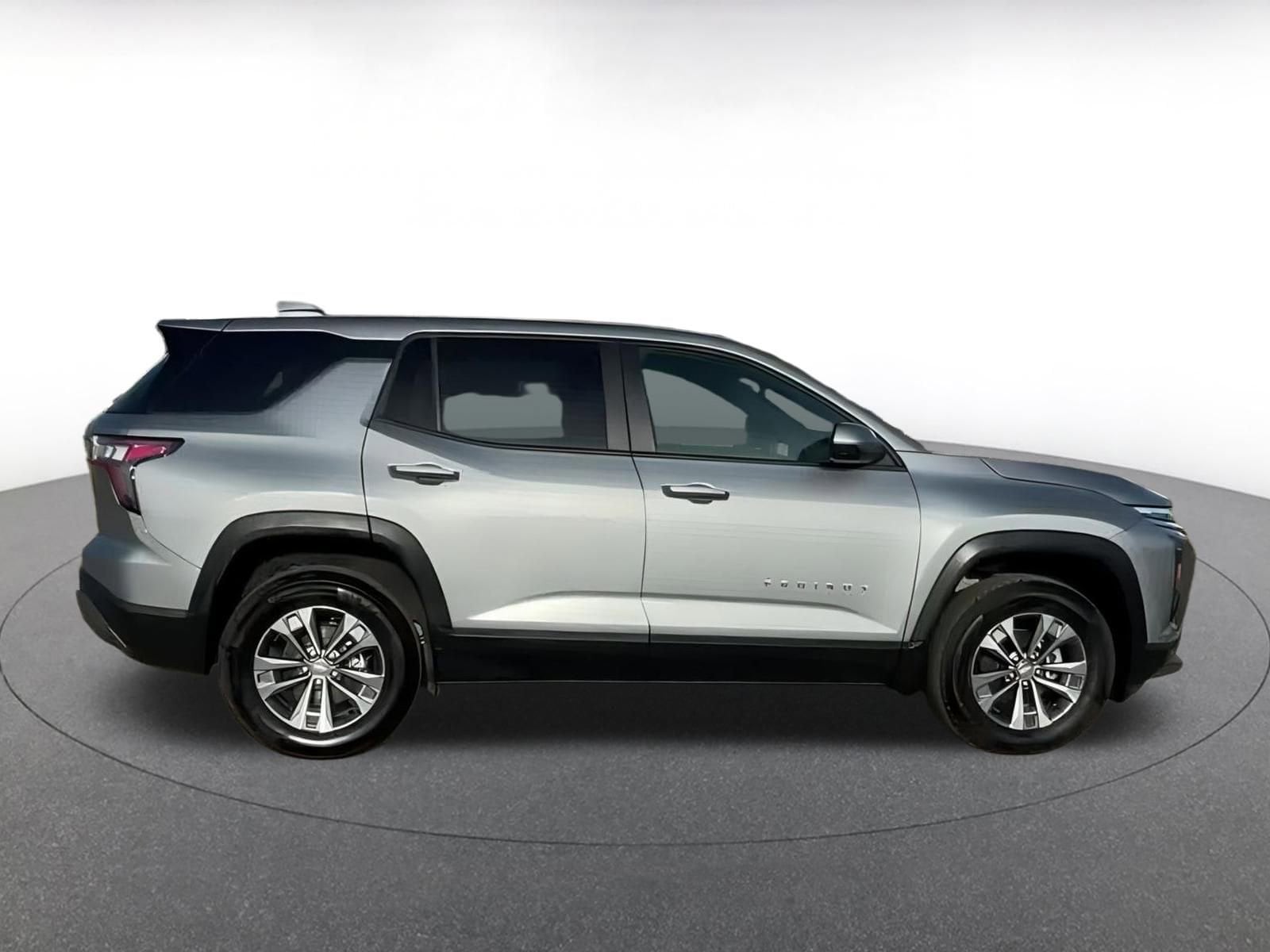 Thumbnail: 2025 Chevrolet Equinox - 12