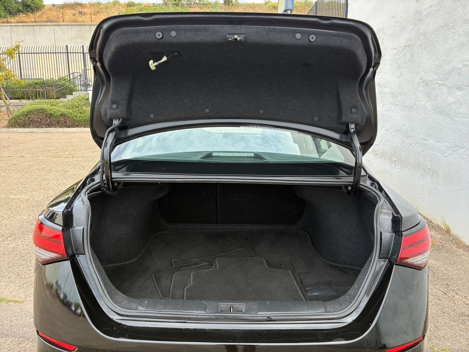 Thumbnail: 2025 Nissan Sentra - 29