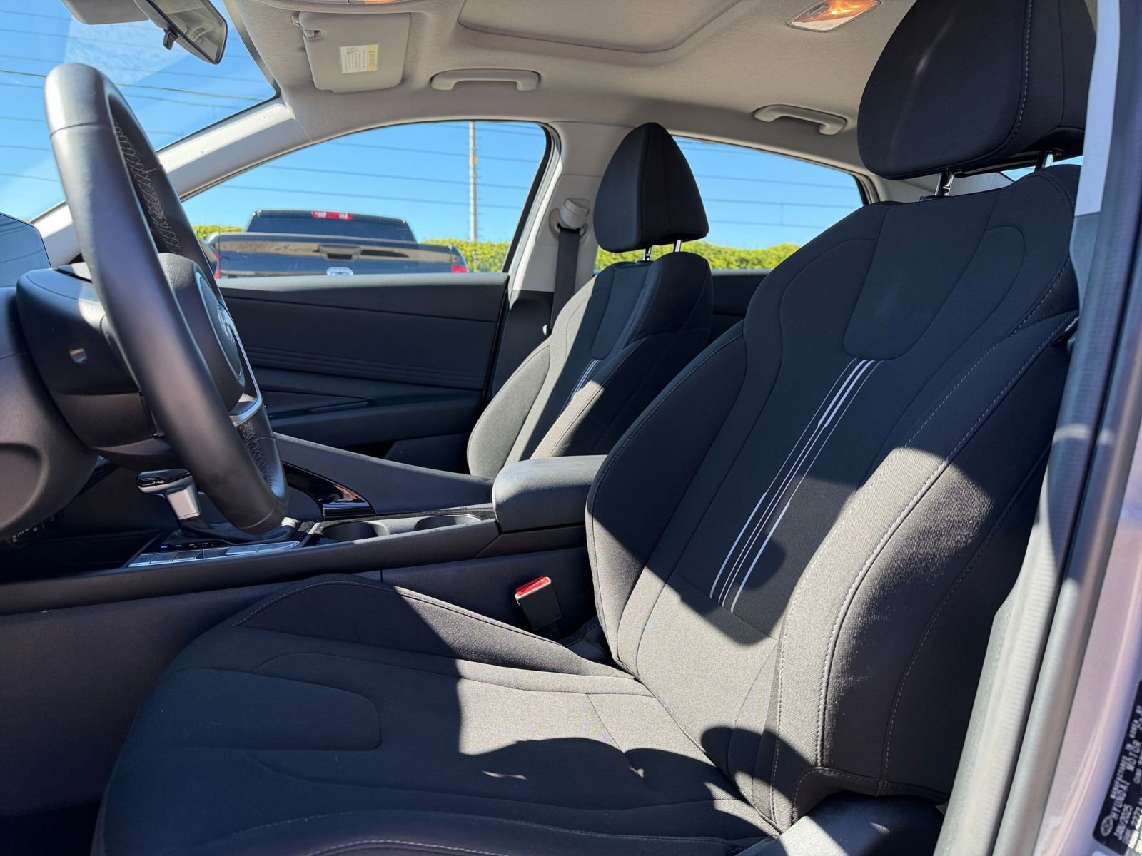 Thumbnail: 2025 Hyundai Elantra - 24