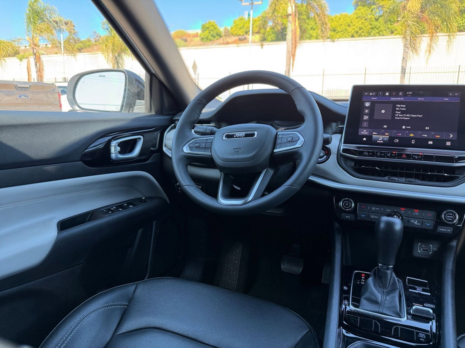 Thumbnail: 2025 Jeep Compass - 34