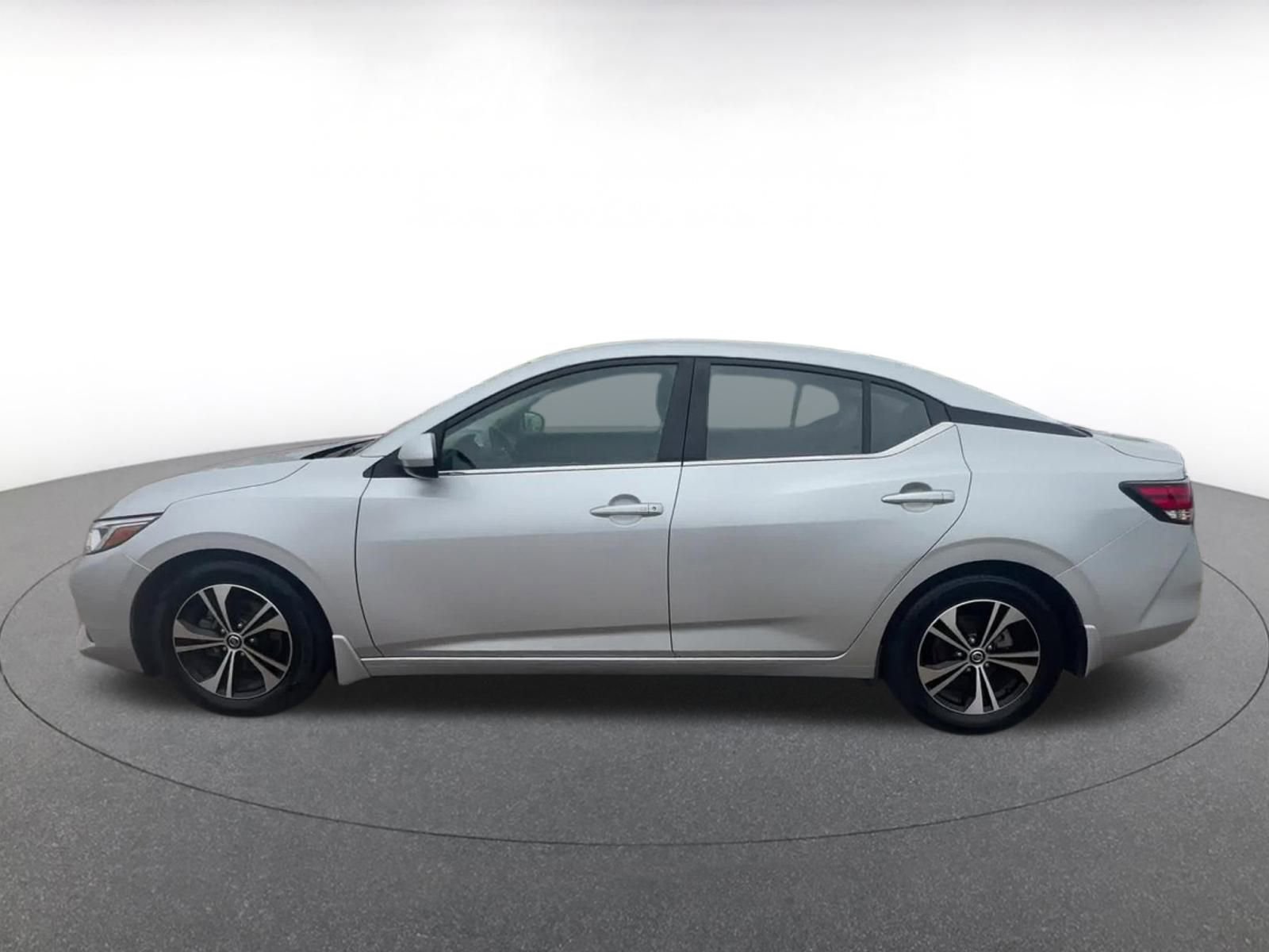 Thumbnail: 2022 Nissan Sentra - 8