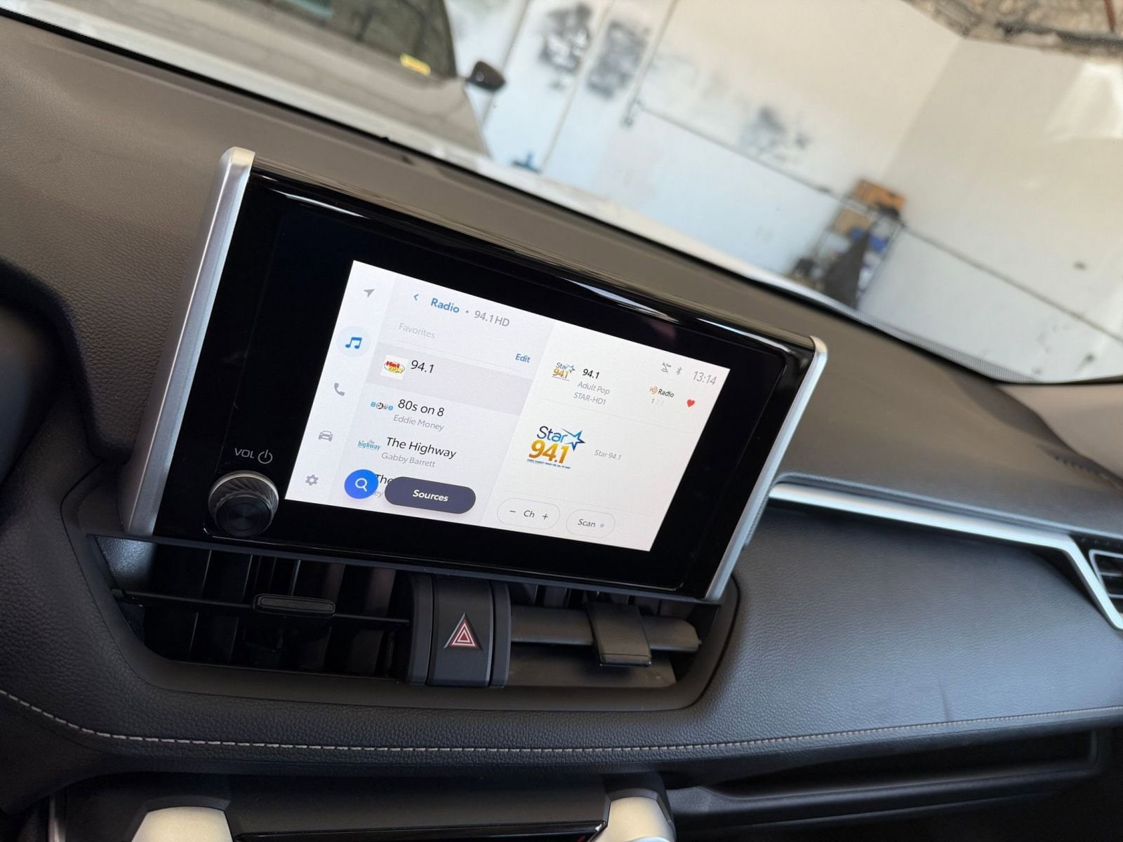 Thumbnail: 2025 Toyota RAV4 - 21