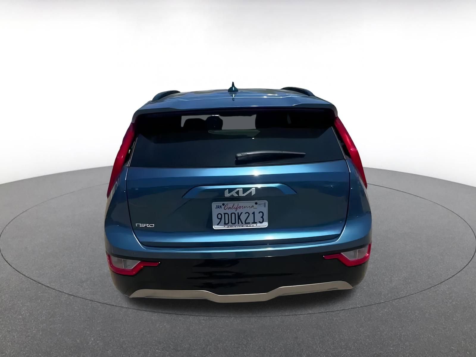 Thumbnail: 2023 Kia Niro - 12