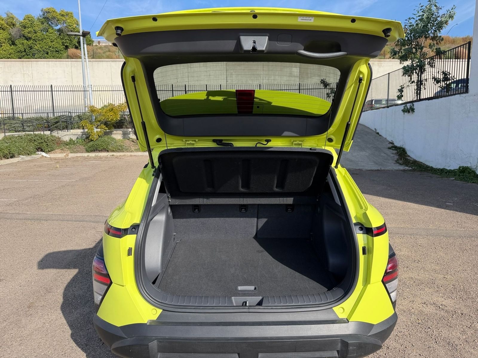 Thumbnail: 2025 Hyundai Kona - 31