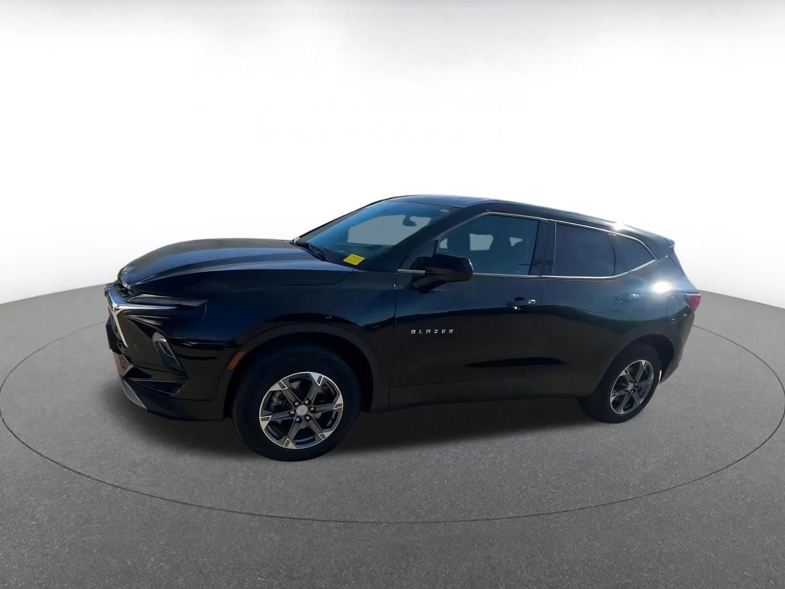 Thumbnail: 2025 Chevrolet Blazer - 8