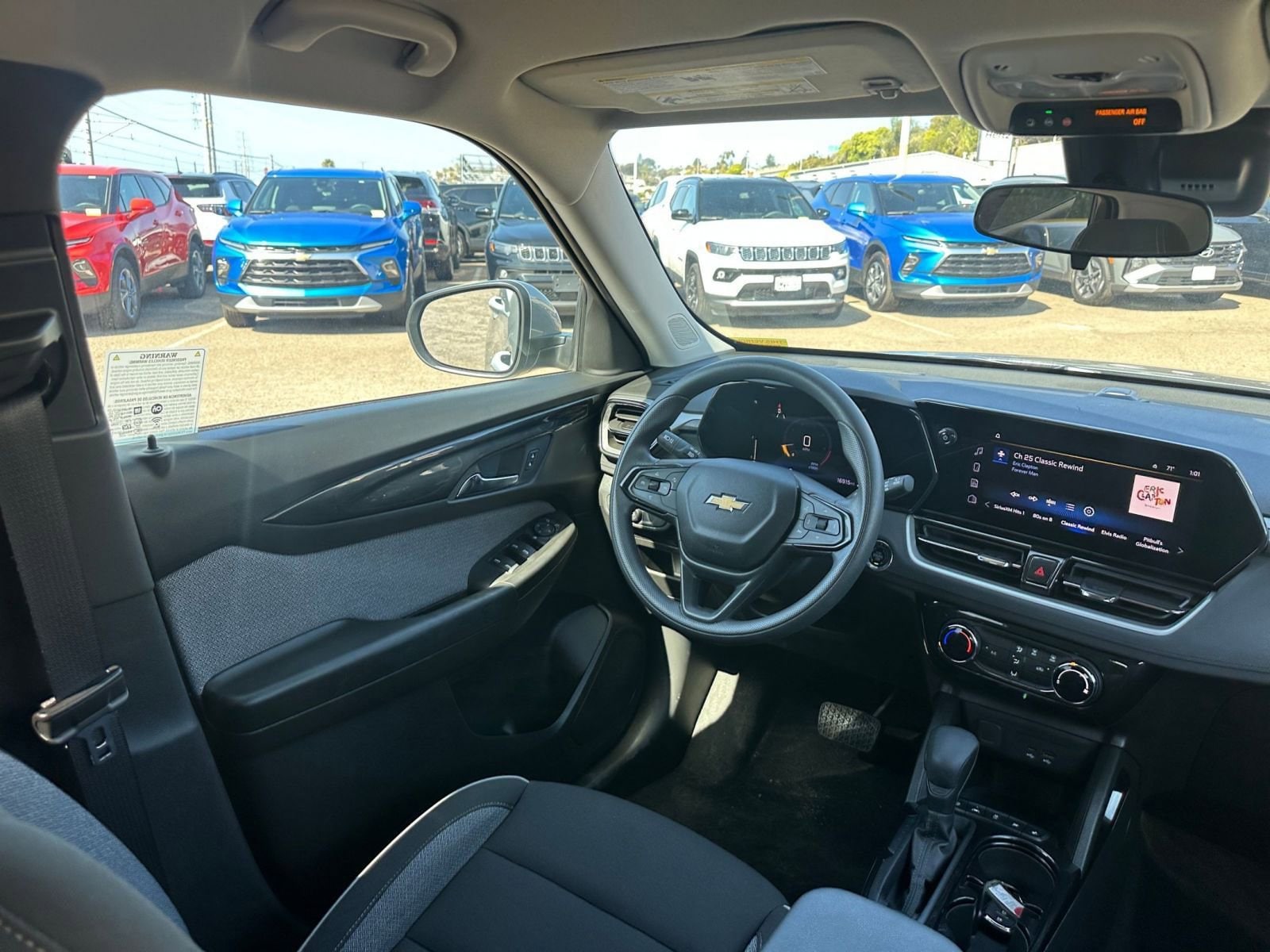 Thumbnail: 2025 Chevrolet TrailBlazer - 32