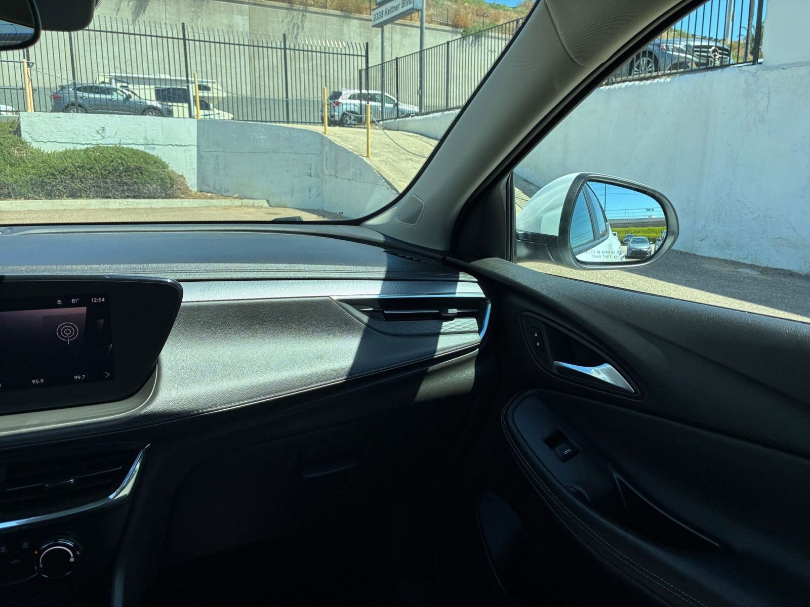 Thumbnail: 2025 Buick Encore GX - 34