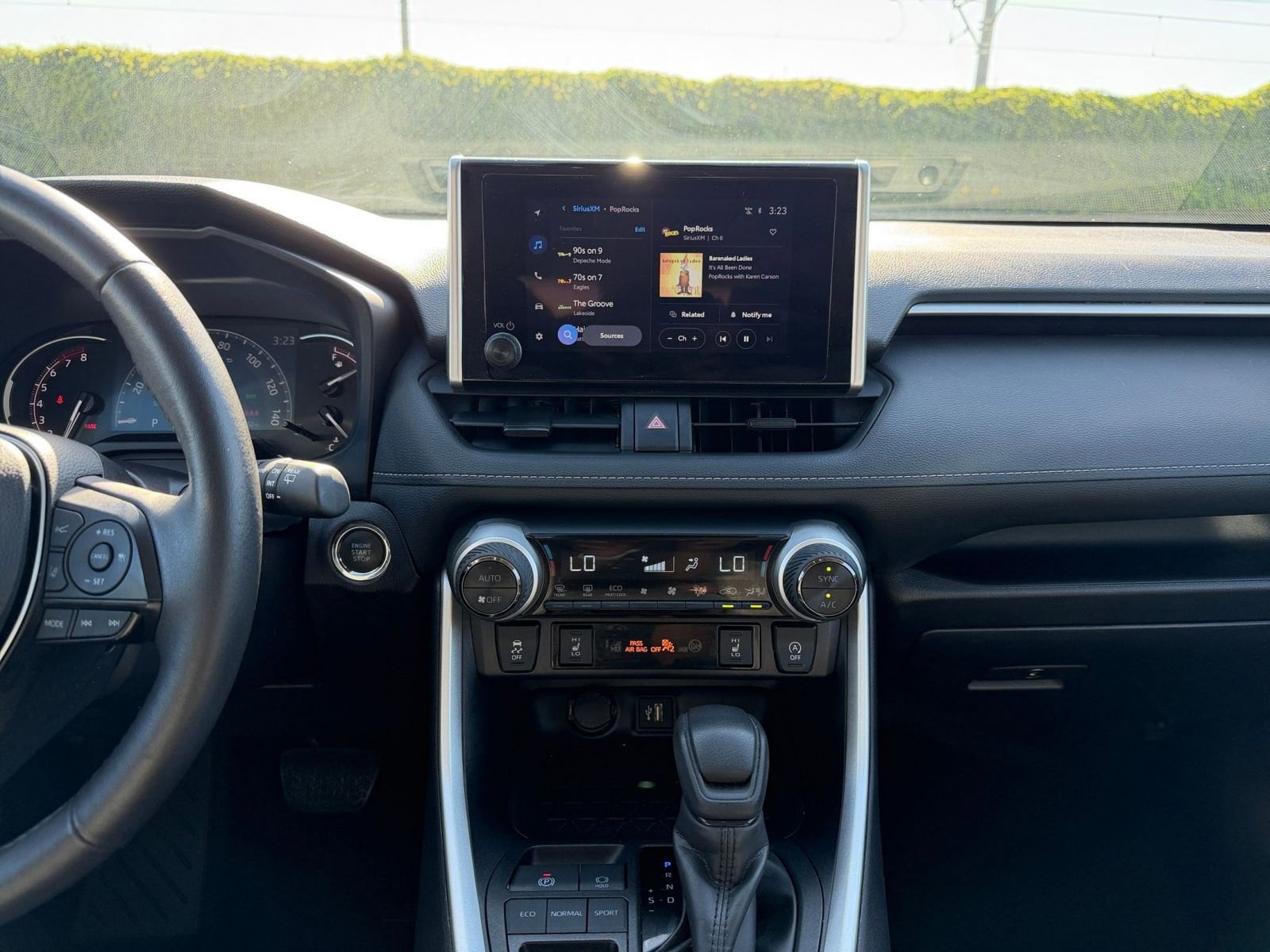 Thumbnail: 2025 Toyota RAV4 - 18