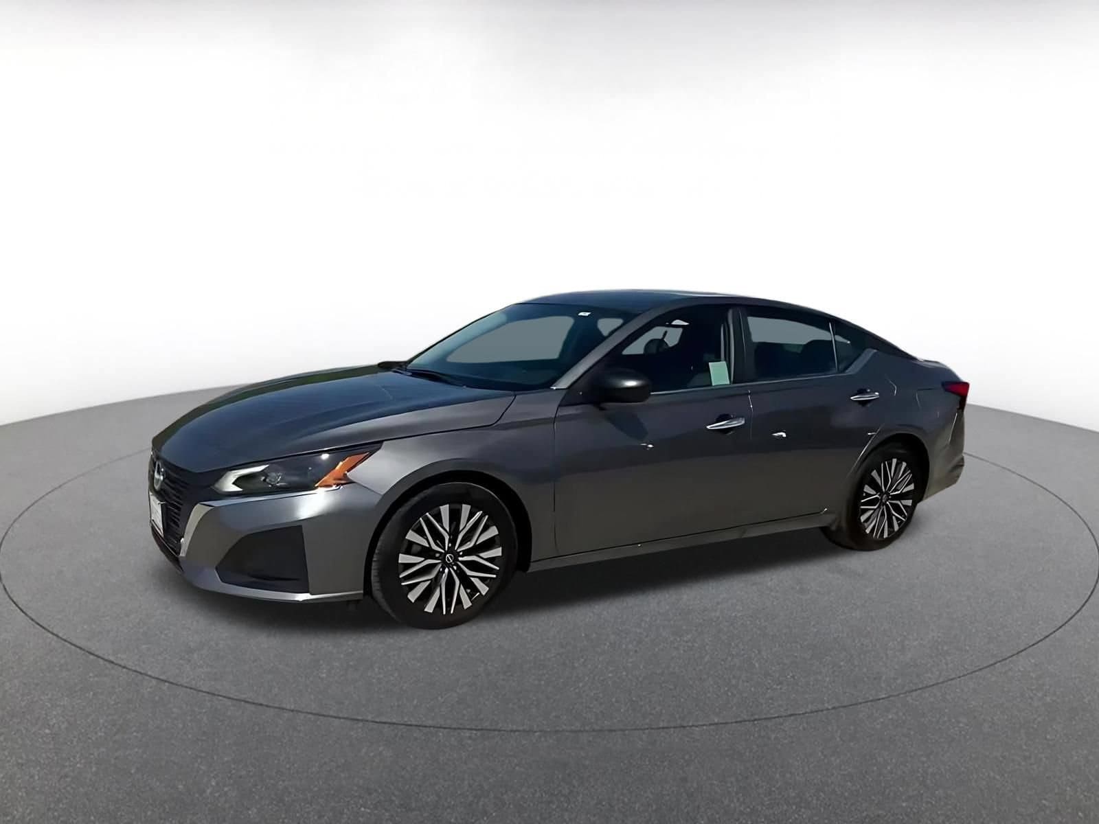 Thumbnail: 2025 Nissan Altima - 8