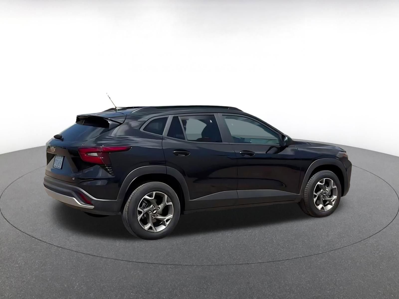 Thumbnail: 2025 Chevrolet Trax - 15