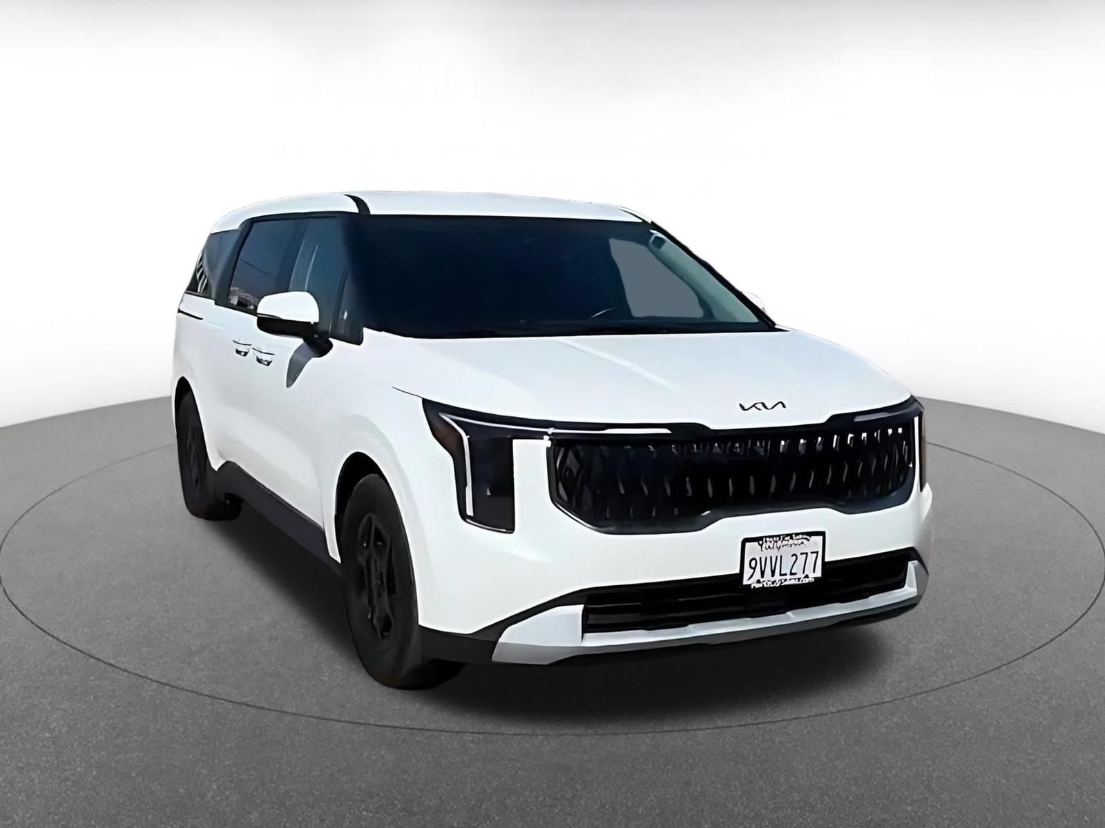 Thumbnail: 2026 Kia Carnival - 3